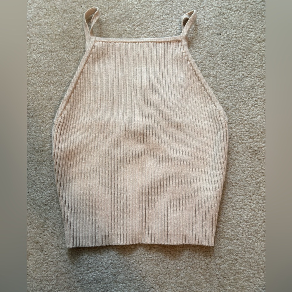 S/M - NWT Crop Tank